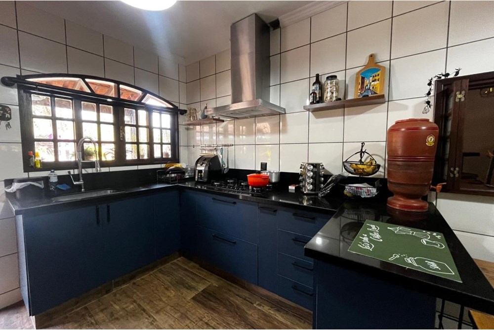 Chácara à venda com 4 quartos, 220m² - Foto 4