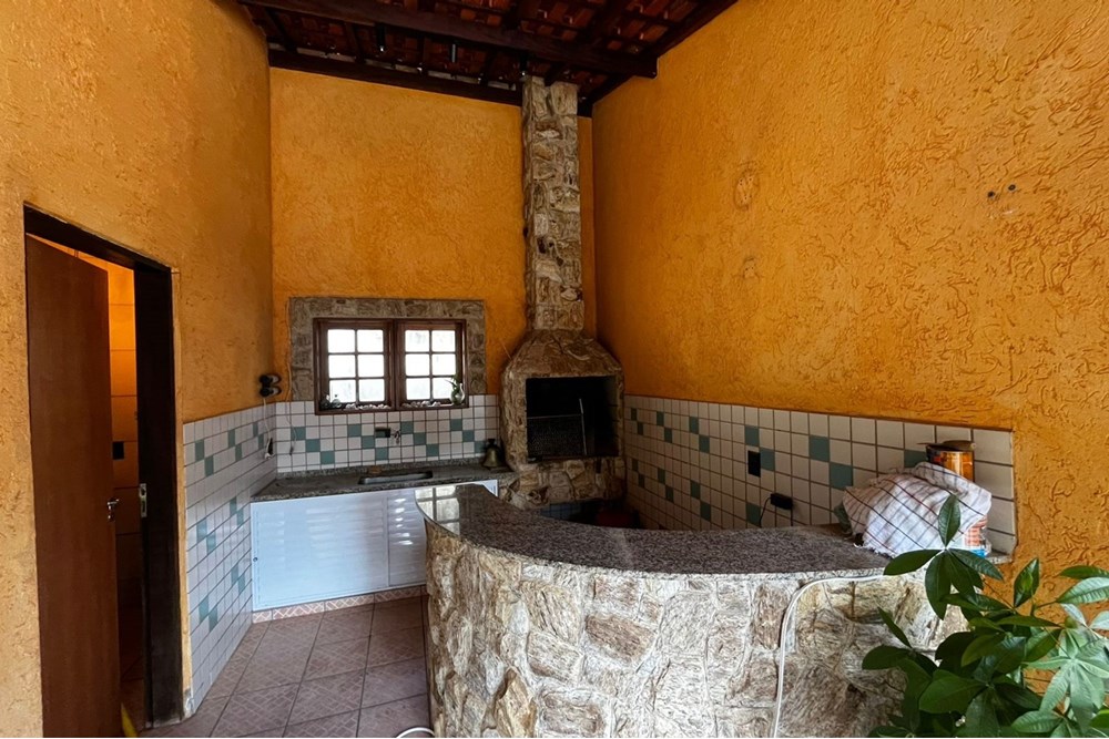 Chácara à venda com 4 quartos, 220m² - Foto 51