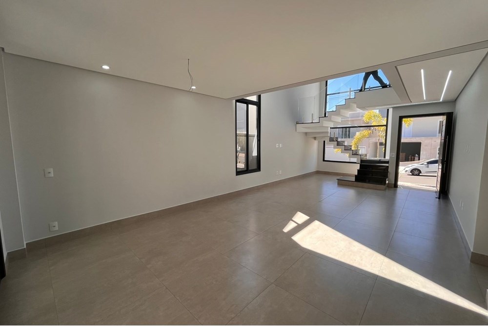 Casa de Condomínio à venda com 3 quartos, 231m² - Foto 5