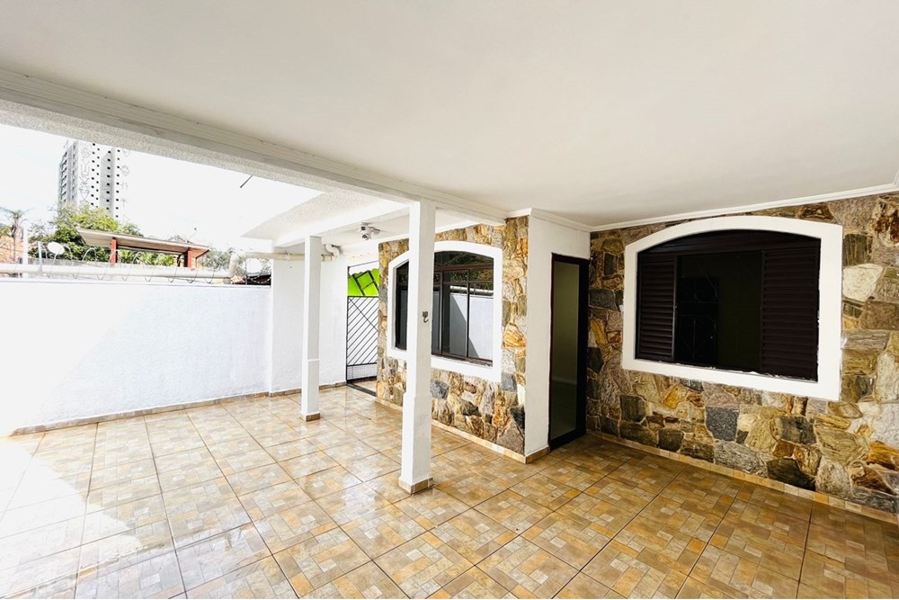 Casa à venda com 2 quartos, 150m² - Foto 1