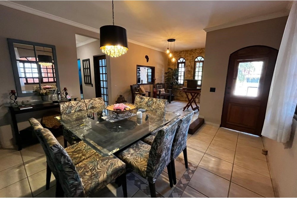 Chácara à venda com 4 quartos, 220m² - Foto 9