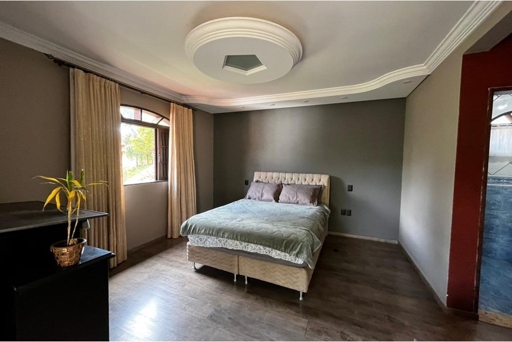 Chácara à venda com 4 quartos, 220m² - Foto 33