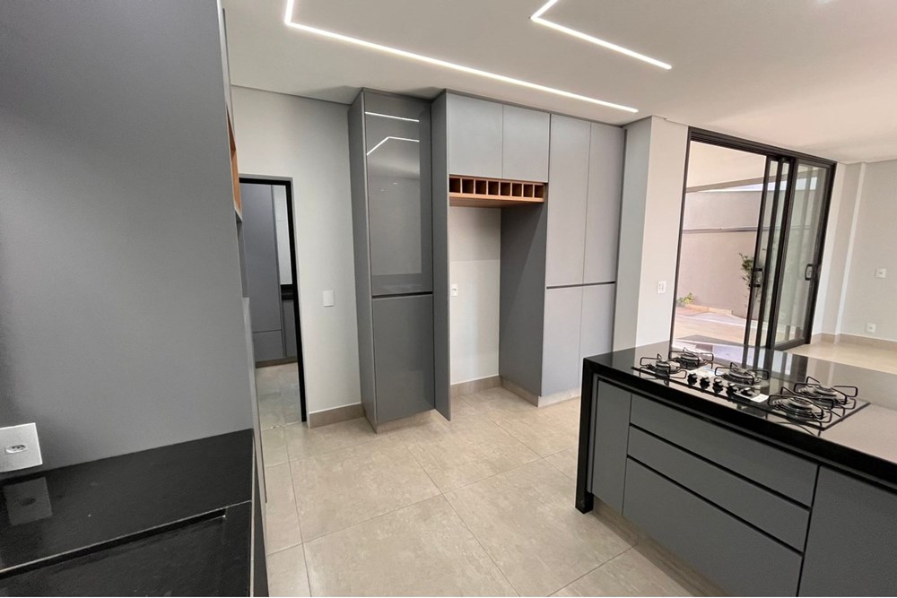 Casa de Condomínio à venda com 3 quartos, 231m² - Foto 12