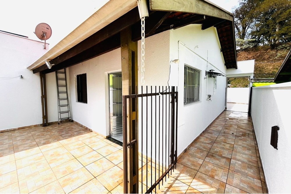 Casa à venda com 2 quartos, 150m² - Foto 8
