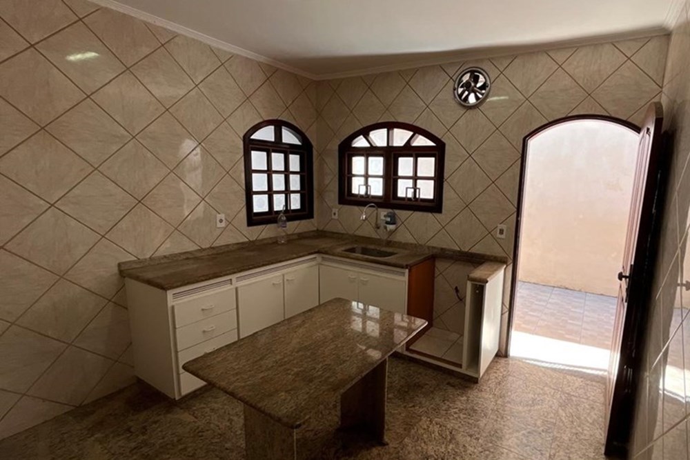 Casa, 4 quartos, 230 m² - Foto 11