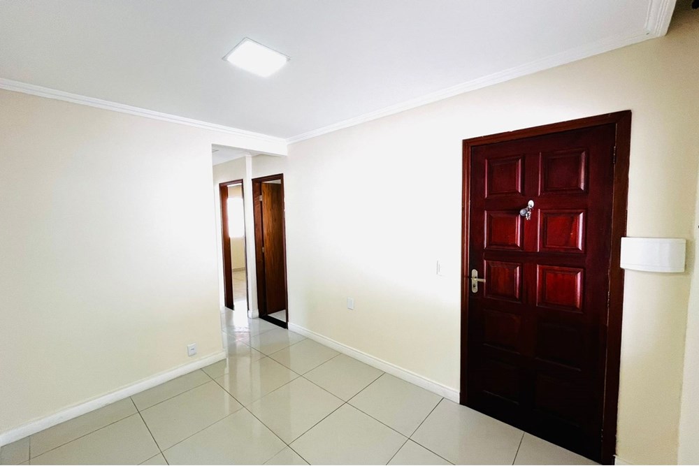 Casa à venda com 2 quartos, 150m² - Foto 9
