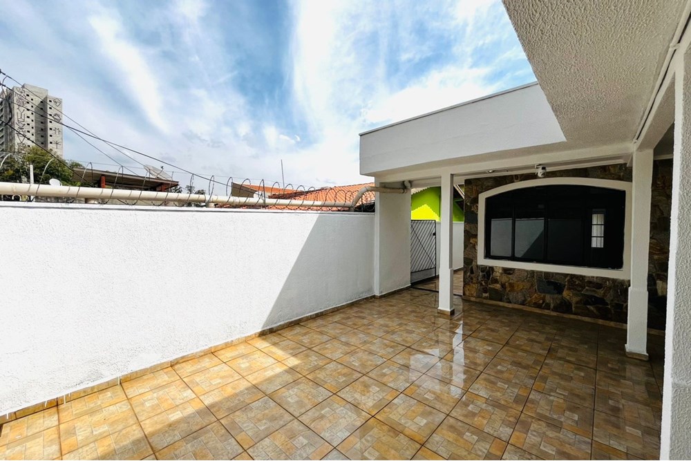 Casa à venda com 2 quartos, 150m² - Foto 3