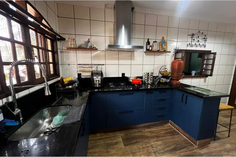 Chácara à venda com 4 quartos, 220m² - Foto 2
