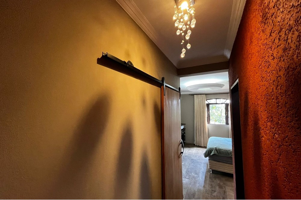 Chácara à venda com 4 quartos, 220m² - Foto 32