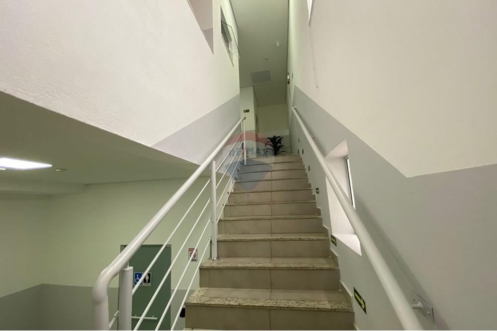 Cj. Comercial/ Sala - Alugar - Mogi Guaçu , São Paulo - Imagem do WhatsApp de 2025-10-02 à(s) 15.27.25_5c7ddc97.jpg - Corredor - 690521134-23