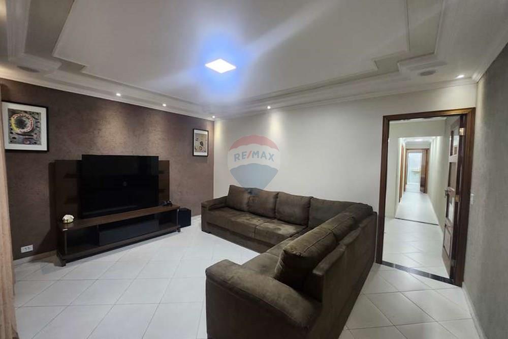 Casa à venda com 2 quartos, 117m² - Foto 1