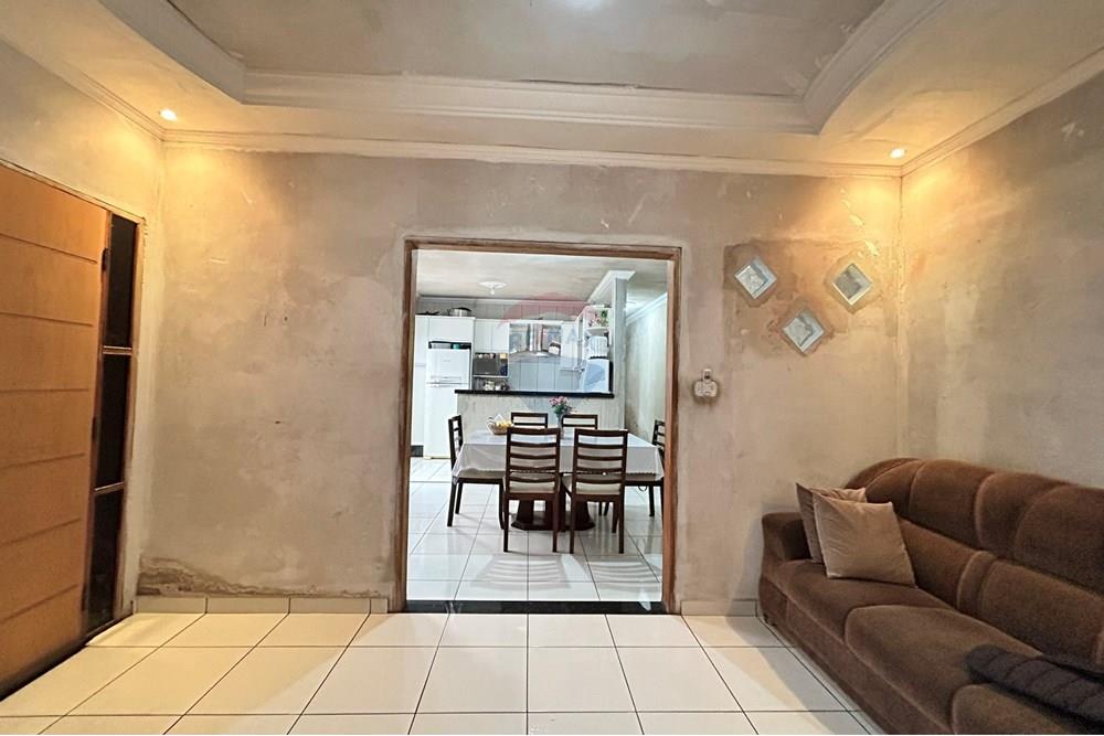 Casa - Venda - Americana , São Paulo - Casa com 2 quartos à venda no Morada do Sol em AmericanaSP – 133,43m² de área construída e 150m² de terreno com a REMAX AZZO1.JP - Sala de estar - 690231077-22