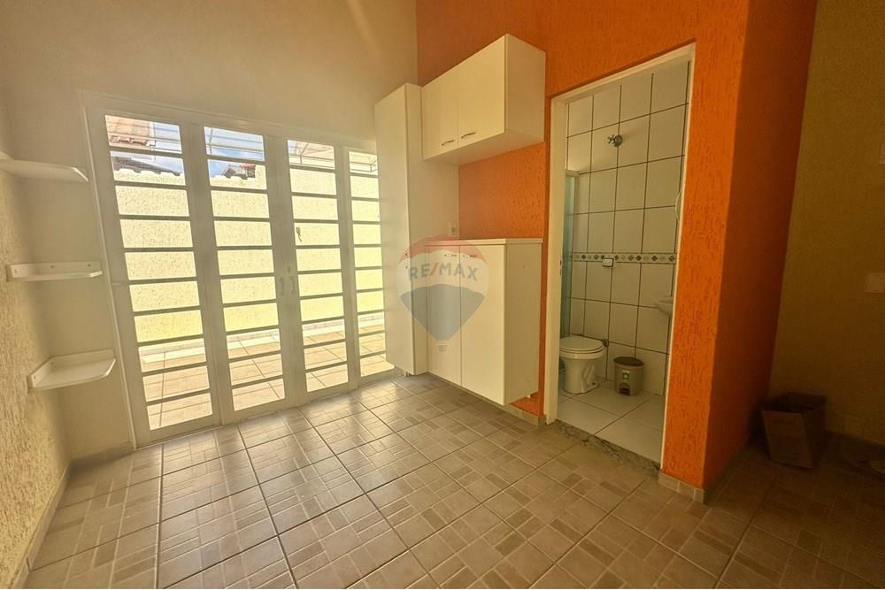 Casa de Condomínio - Alugar - Bragança Paulista , São Paulo - WhatsApp Image 2025-02-03 at 10.44.04 (3).jpeg - 690041127-18