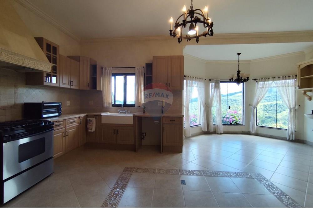 Casa - Venda - Águas de Lindóia , São Paulo - WhatsApp Image 2025-03-14 at 14.17.52 (1).jpeg - 690291077-228