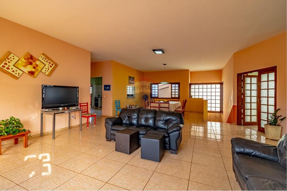 Casa de Campo - Venda - Atibaia , São Paulo - 33 - Vale das Flores.jpg - 690921092-7