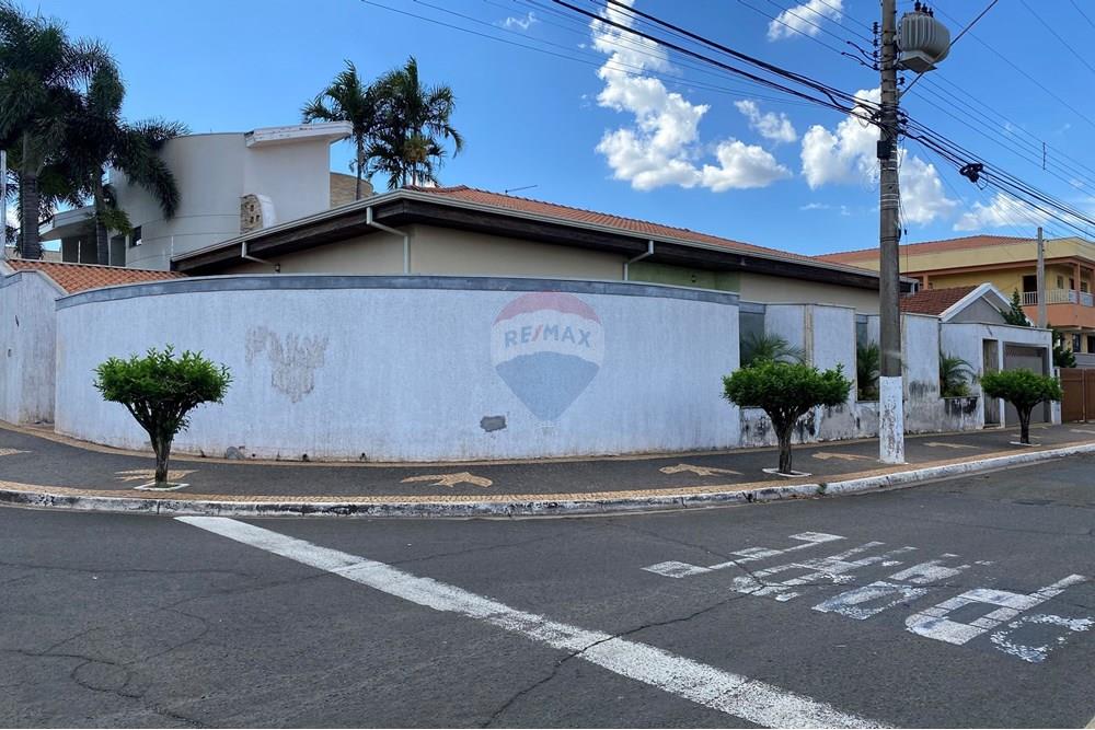 Casa - Venda - Americana , São Paulo - D18CBA36-D9DD-4523-8FDD-8DB04F3A0005.JPG - Fachada - 690231025-222