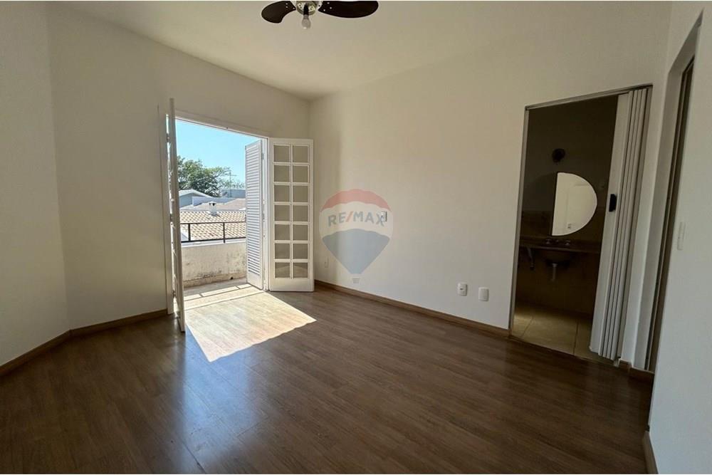 Casa - Alugar - Valinhos , São Paulo - WhatsApp Image 2025-09-12 at 12.35.53 (9).jpeg - 690851090-61