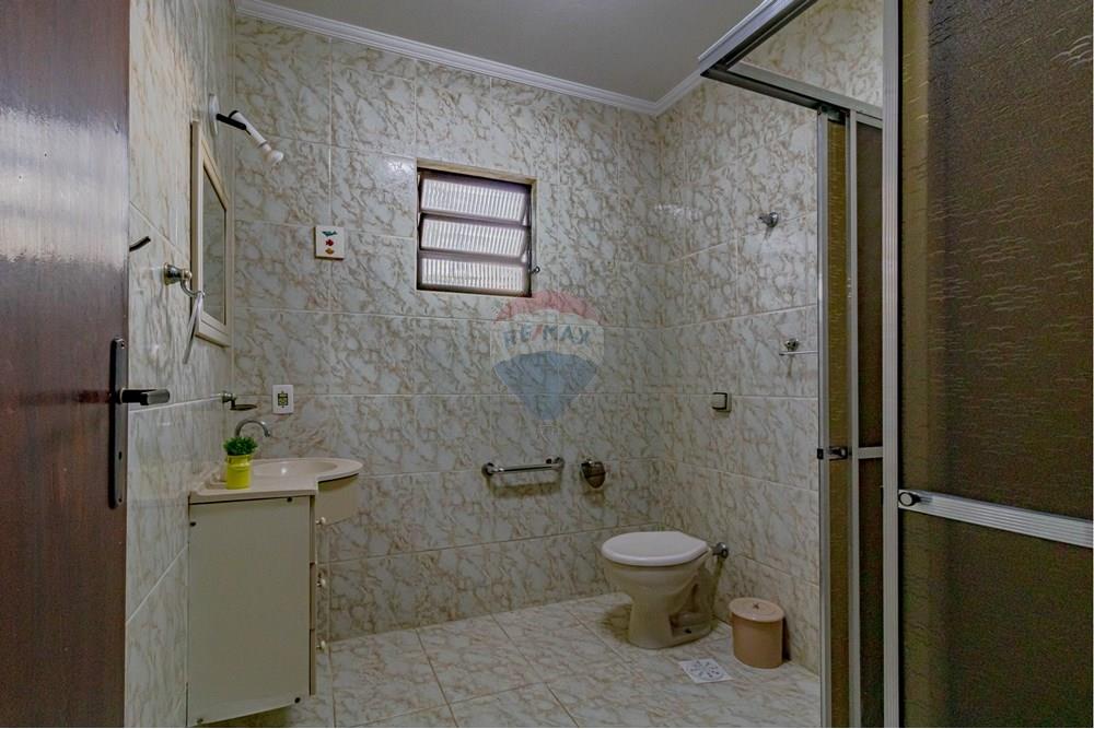 Casa de Condomínio - Venda - Bom Jesus dos Perdões , São Paulo - RVIV-56.jpg - Banheiro - 690471058-47