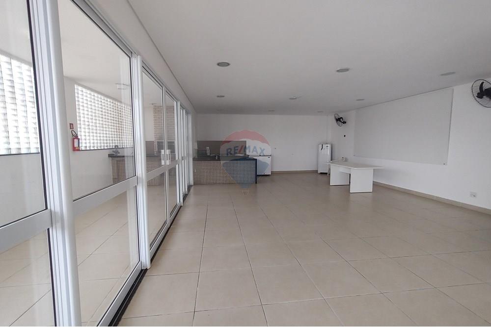 Apartamento para alugar com 2 quartos, 74m² - Foto 27