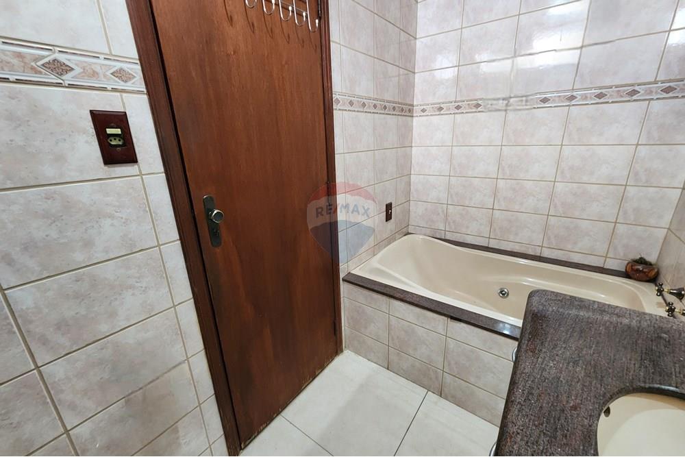 Sobrado - Venda - Araraquara , São Paulo - Fotos casa Miguel18.jpg - 690151059-24