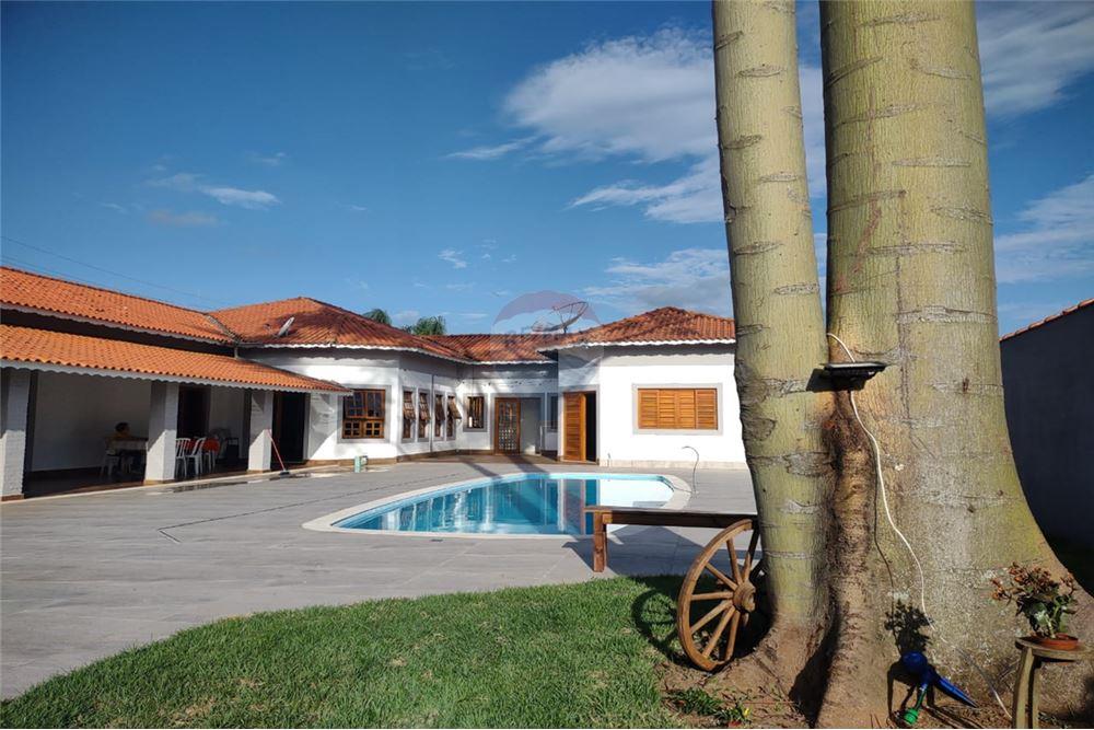 Casa, 3 quartos, 343 m² - Foto 1