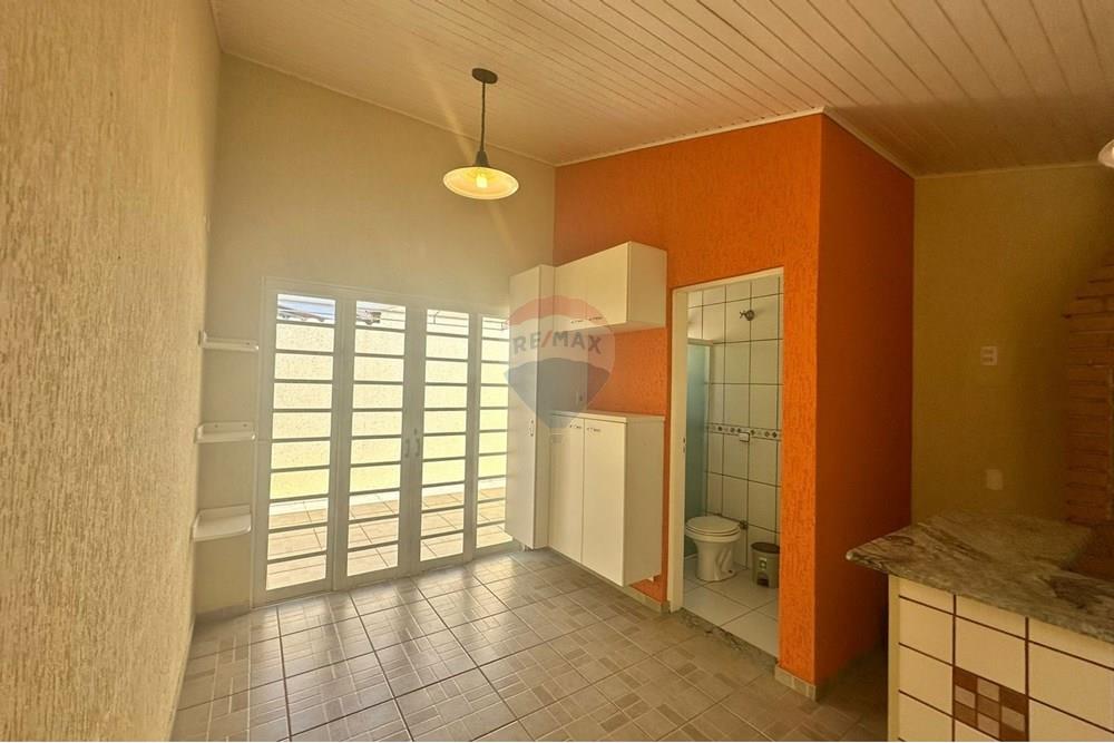 Casa de Condomínio - Alugar - Bragança Paulista , São Paulo - WhatsApp Image 2025-02-03 at 10.44.05 (2).jpeg - 690041127-18