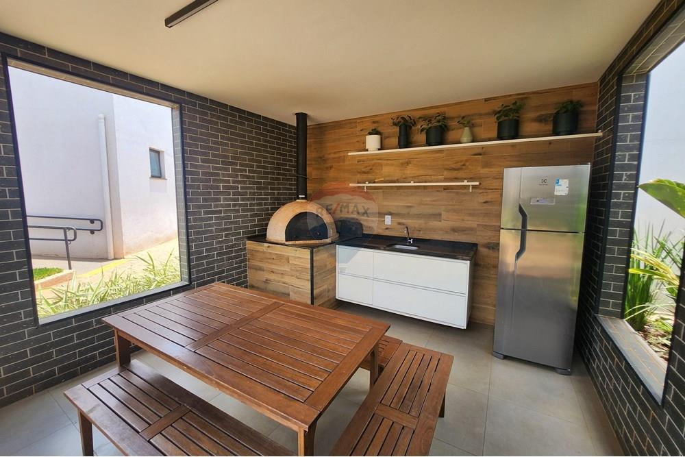 Casa à venda com 2 quartos, 62m² - Foto 17