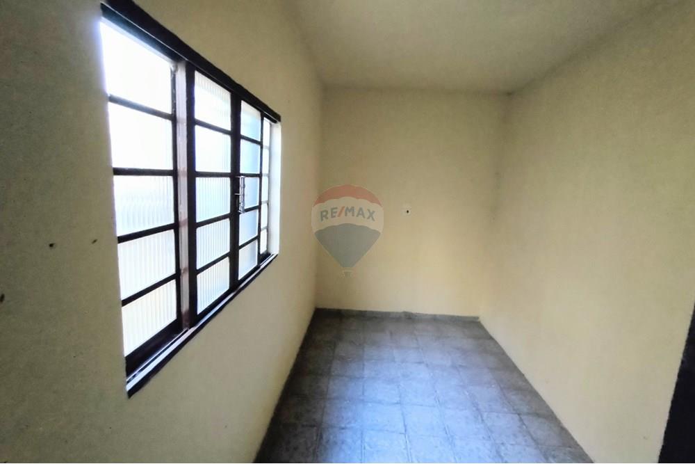 Casa à venda com 3 quartos, 324m² - Foto 21