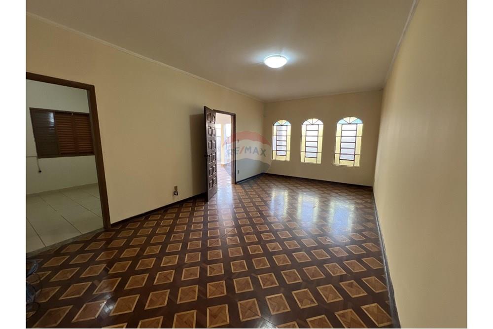 Casa - Venda - Rio Claro , São Paulo - 014c2404-e73d-4af7-a4e1-1a5445c806e6.jpg - Sala de estar - 690901035-25