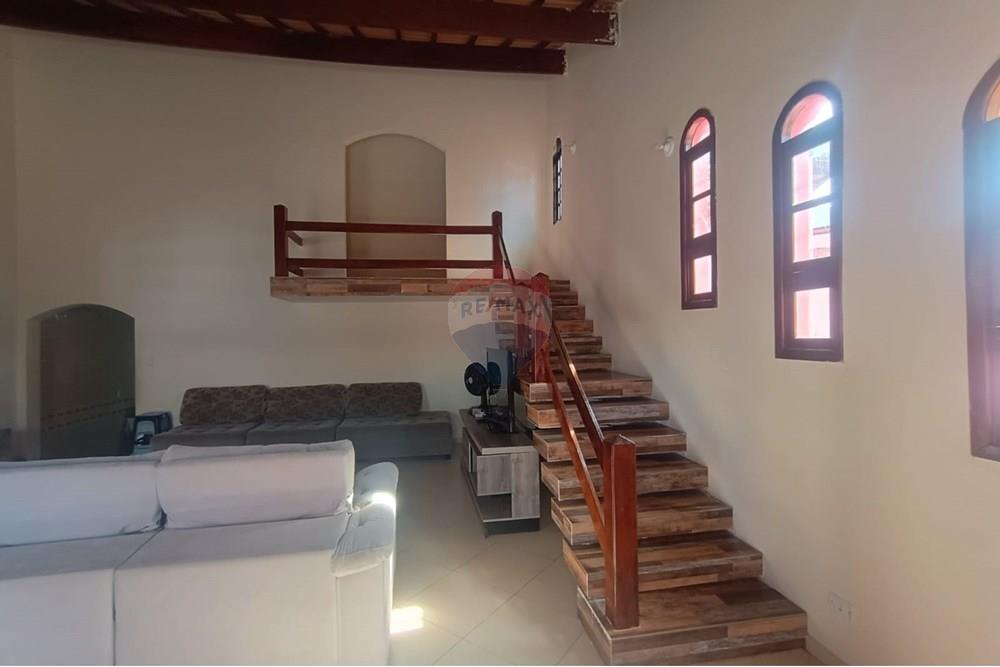 Sobrado - Venda - Bertioga , São Paulo - sobrado-com-3-quartos_a-venda-no-Indaia-Bertioga-remax-690341032-24-corretor-Edivaldo-Santos-foto036.jpeg - Sala em L - 690341032-24