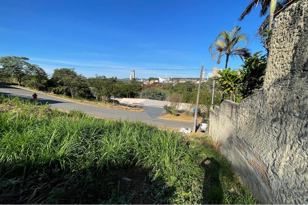 Terreno - Venda - Bragança Paulista , São Paulo - H - Foto Terreno Rua Anibal 25.jpg - 690041052-93