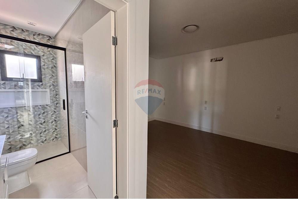 Casa de Condomínio - Alugar - Bragança Paulista , São Paulo - WhatsApp Image 2025-06-02 at 13.22.55 (1).jpeg - 690041052-94