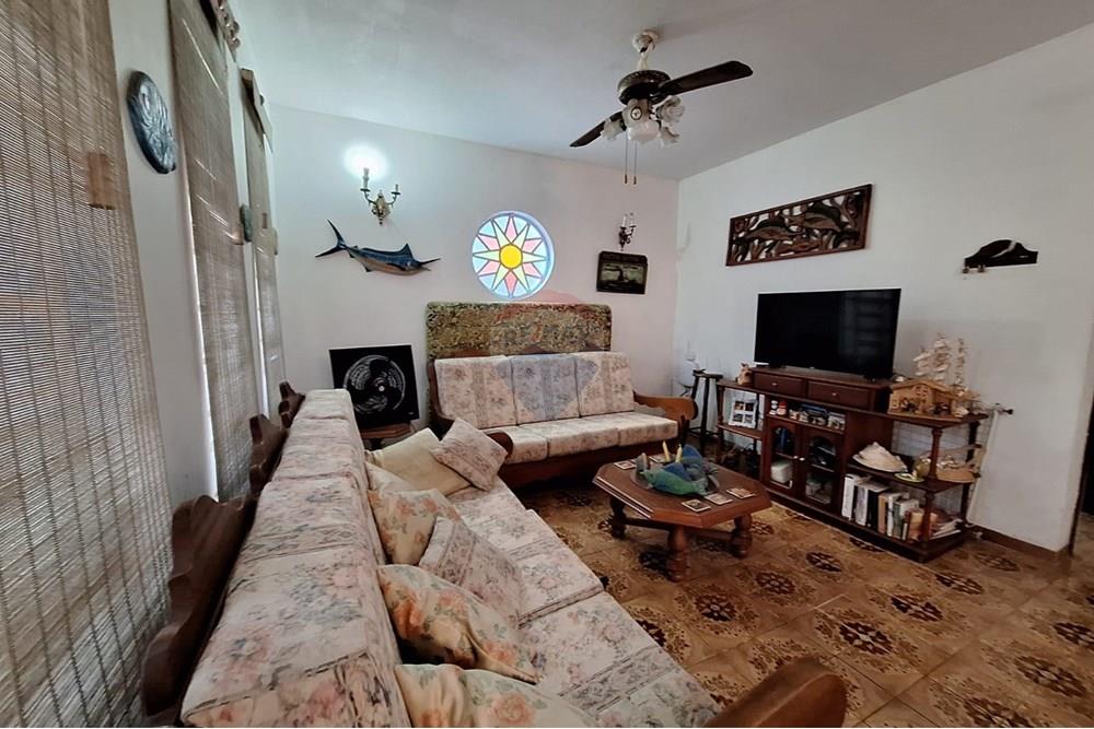 Casa - Venda - Bertioga , São Paulo - casa-com-3-quartos-edicula-a-venda-no-indaia -bertioga-remaxvistalinda-690341014-17-corretora-paulajacometti-FOTO 2- 6 SALA.jpeg - Sala - 690341014-17