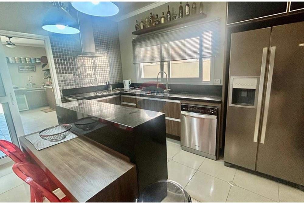 Casa de Condomínio - Alugar - Valinhos , São Paulo - IMG_9929.jpeg - 690851013-285