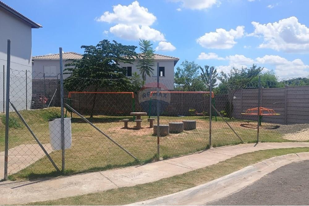 Casa à venda com 2 quartos, 45m² - Foto 24