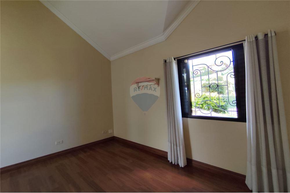 Casa - Venda - Águas de Lindóia , São Paulo - 110 - 690291077-228