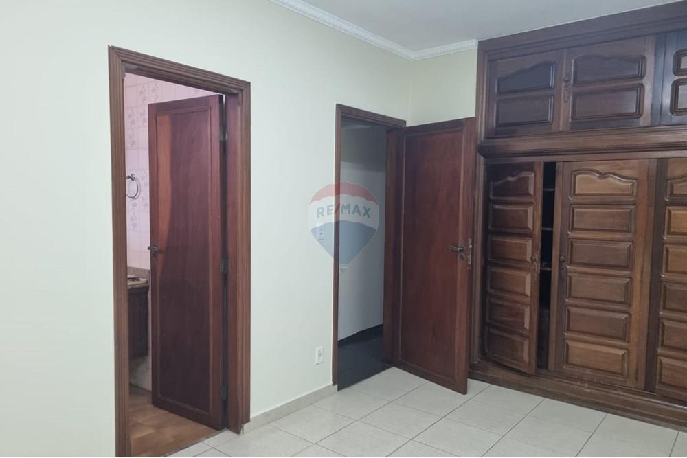 Casa Comercial - Alugar - Bragança Paulista , São Paulo - Imagem do WhatsApp de 2025-02-27 à(s) 16.37.58_8995317e.jpg - 690041051-34