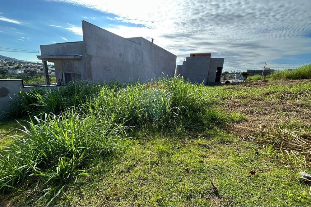 Terreno - Venda - Bragança Paulista , São Paulo - 1302.jpg - 690041085-64