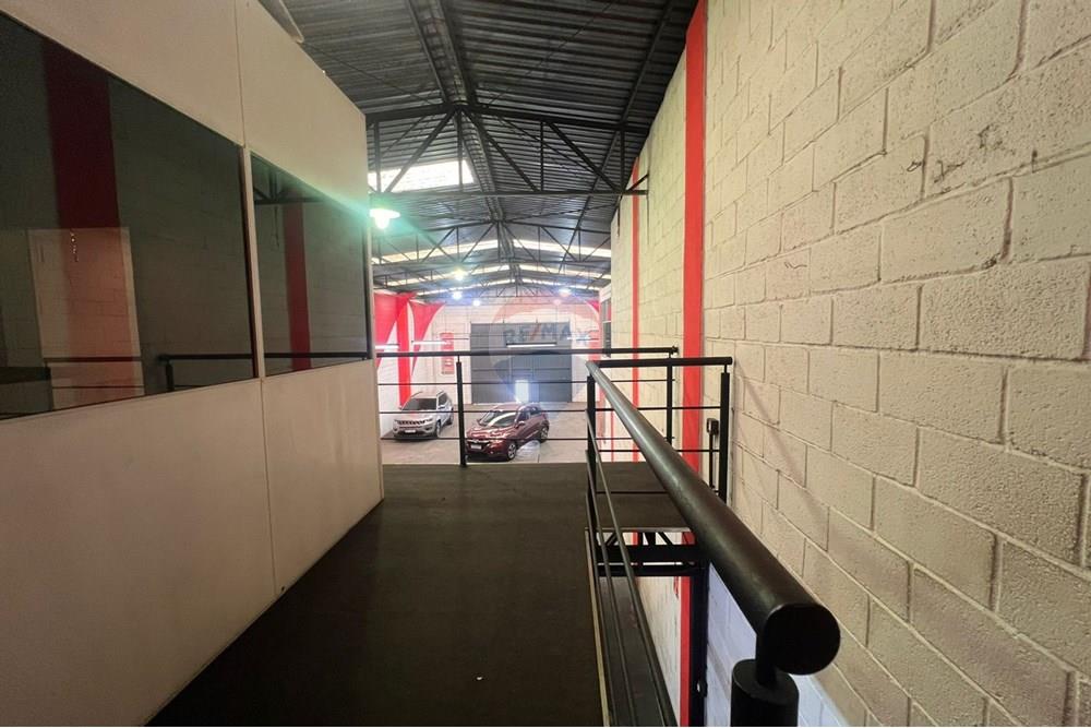 Galpão - Alugar - Bragança Paulista , São Paulo - WhatsApp Image 2025-10-03 at 11.09.40 (4).jpeg - 690041104-6