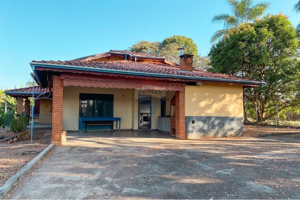 Chácara / Sítio / Fazenda - Venda - Itapira , São Paulo - Imagem do WhatsApp de 2025-02-04 à(s) 12.00.34_4d952a51.jpg - Varanda - 690291048-31