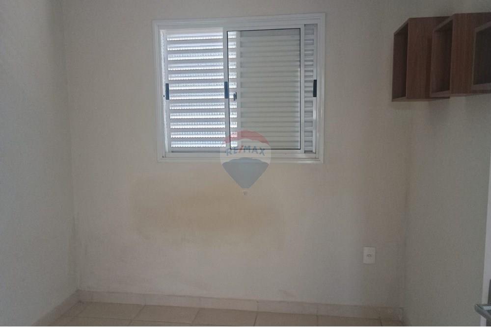 Casa à venda com 2 quartos, 45m² - Foto 18