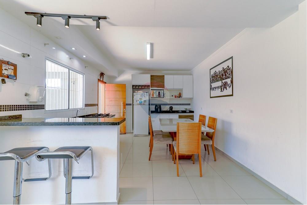 Casa - Venda - Atibaia , São Paulo - 32- Sobrado de Esquina com 3 Quartos e 3 Vagas de Garagem.jpg - 690921092-5