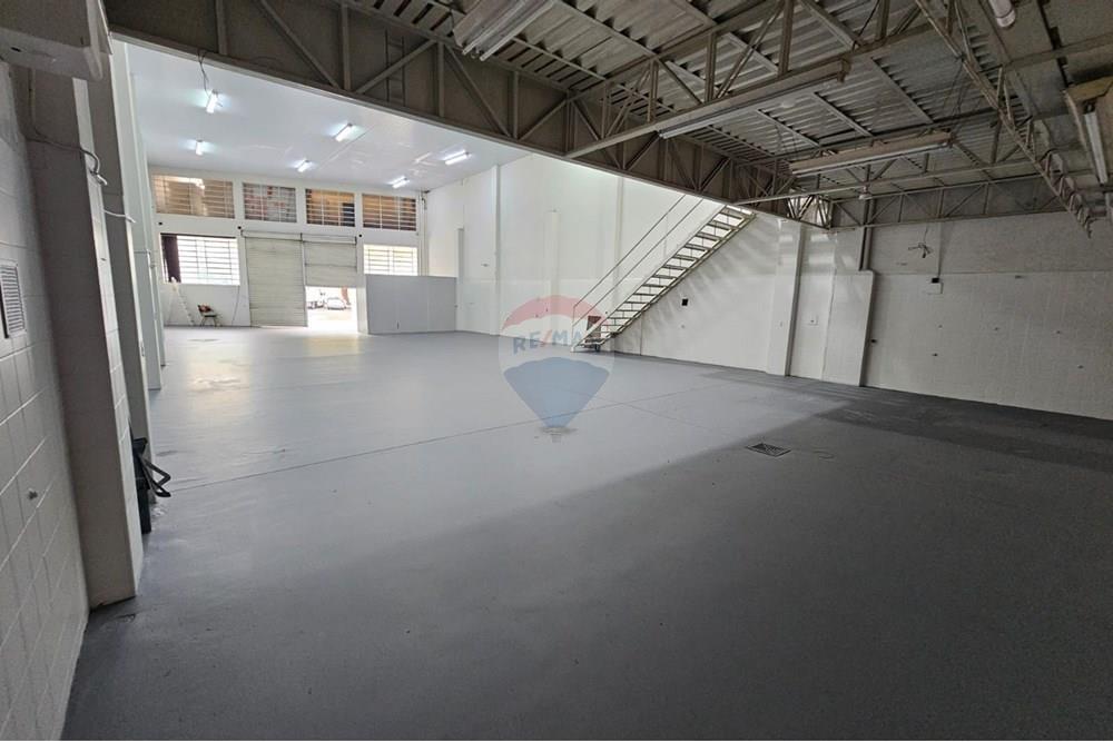 Galpão - Alugar - Valinhos , São Paulo - d772a667-2419-4e0f-9e6c-0c0b6eb4adfa.jpg - 691091001-223