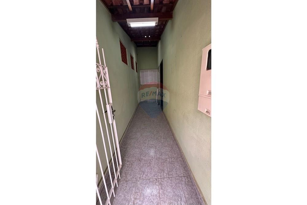 Casa para alugar com 2 quartos, 45m² - Foto 5
