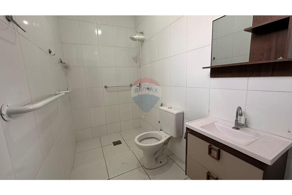 Casa para alugar com 2 quartos, 45m² - Foto 16