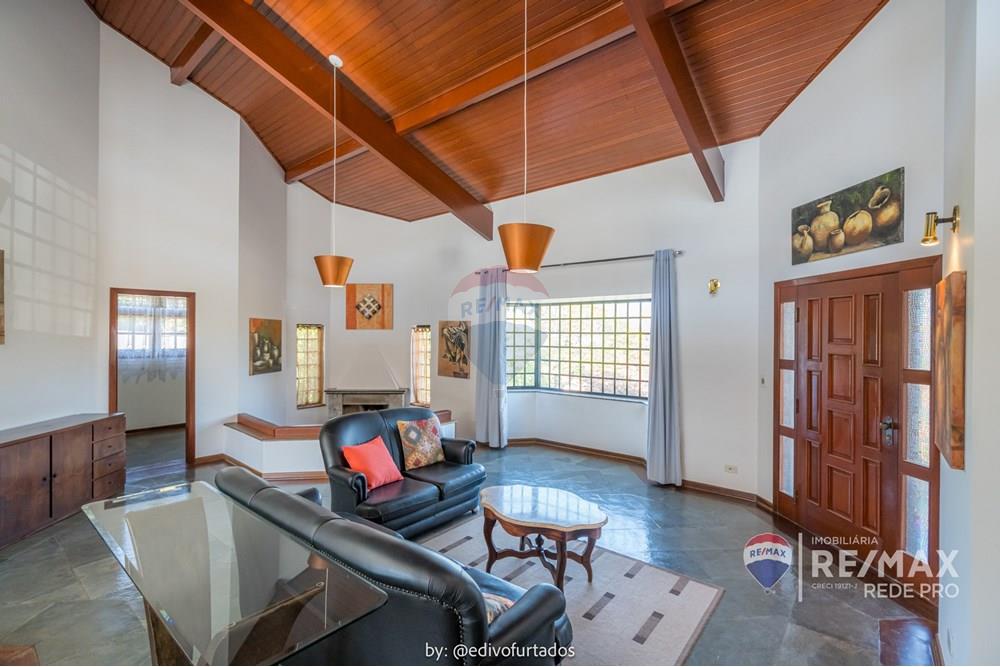 Casa de Condomínio - Alugar - Vinhedo , São Paulo - EDI09157EDIVO FURTADO SILVA - RG98002306022 SSPCE - REMAX REDE PRO - 690541093-135 - MARAMBAIA - PAULO MODULO.jpg - 690541093-135