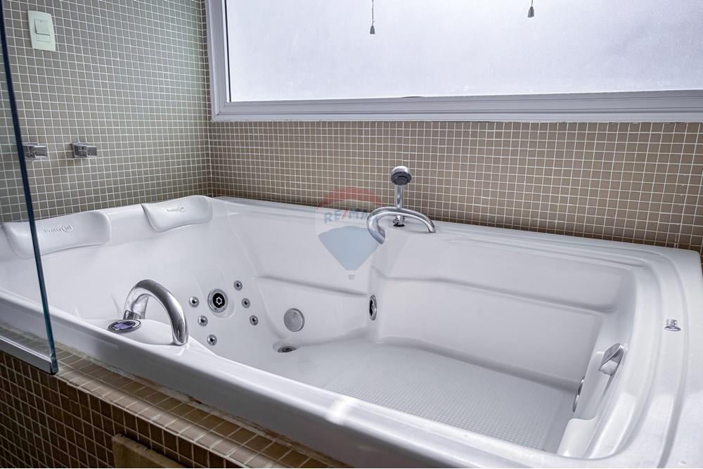 Casa de Condomínio - Venda - Santana de Parnaíba , São Paulo - Suite Master banheiro 3.jpg - Banheiro - 691141025-4