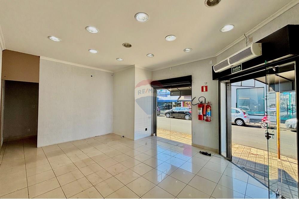 Ponto Comercial/ Loja - Alugar - Mogi Guaçu , São Paulo - IMG_4736.JPG - Pátio interno - 690521118-124