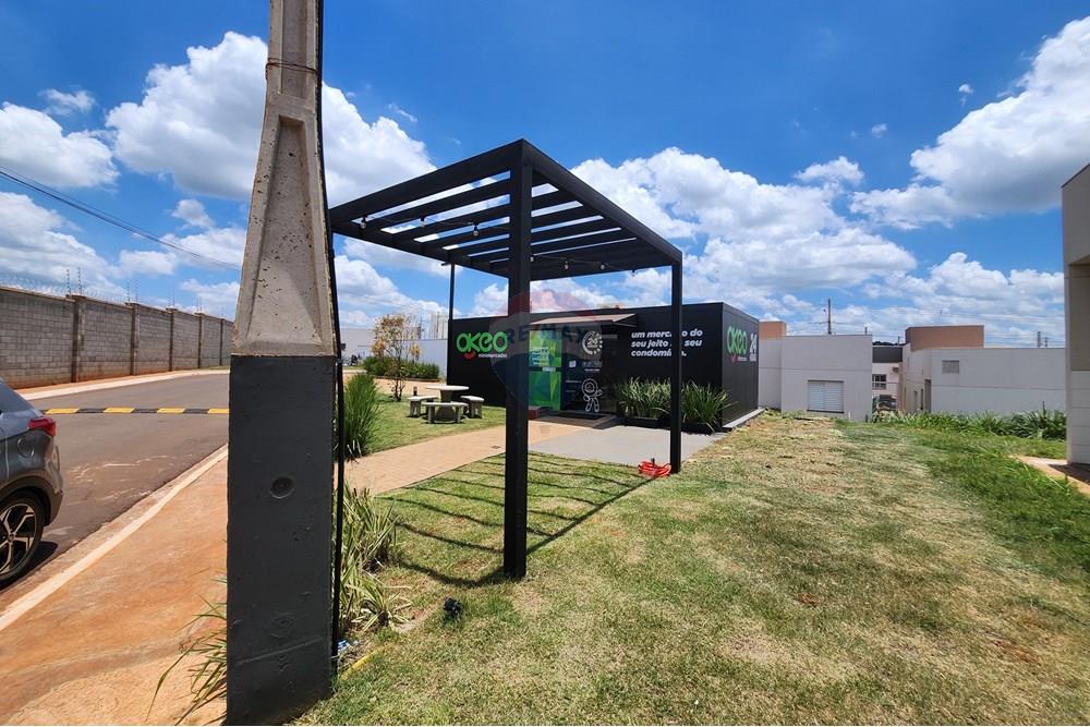 Casa à venda com 2 quartos, 62m² - Foto 1