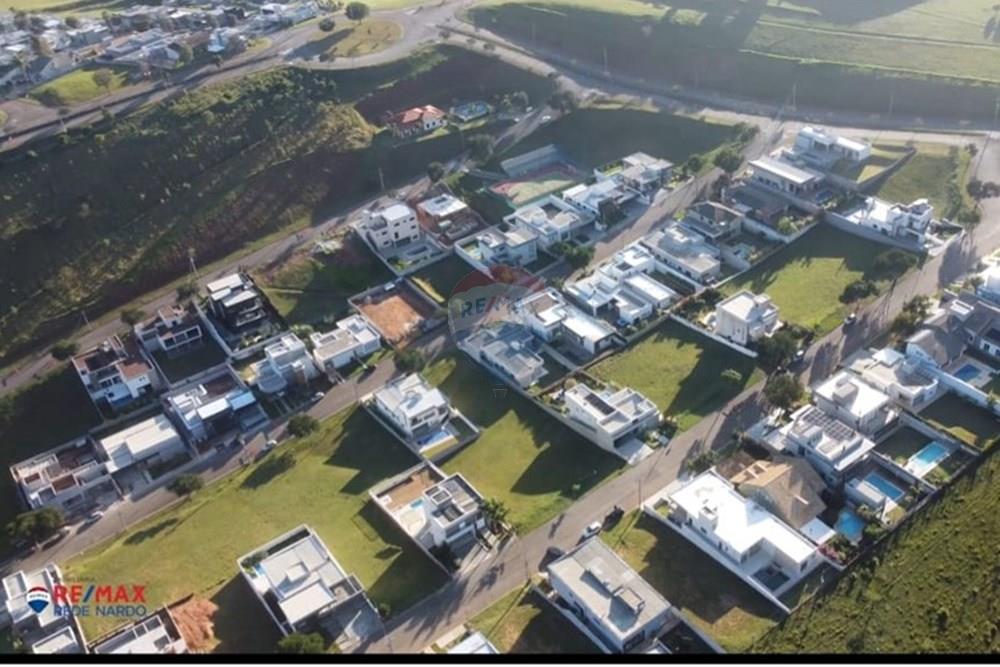 Terreno - Venda - Bragança Paulista , São Paulo - 655e5d85-8862-4f89-8558-5b597962e160.jpeg - 690041052-102